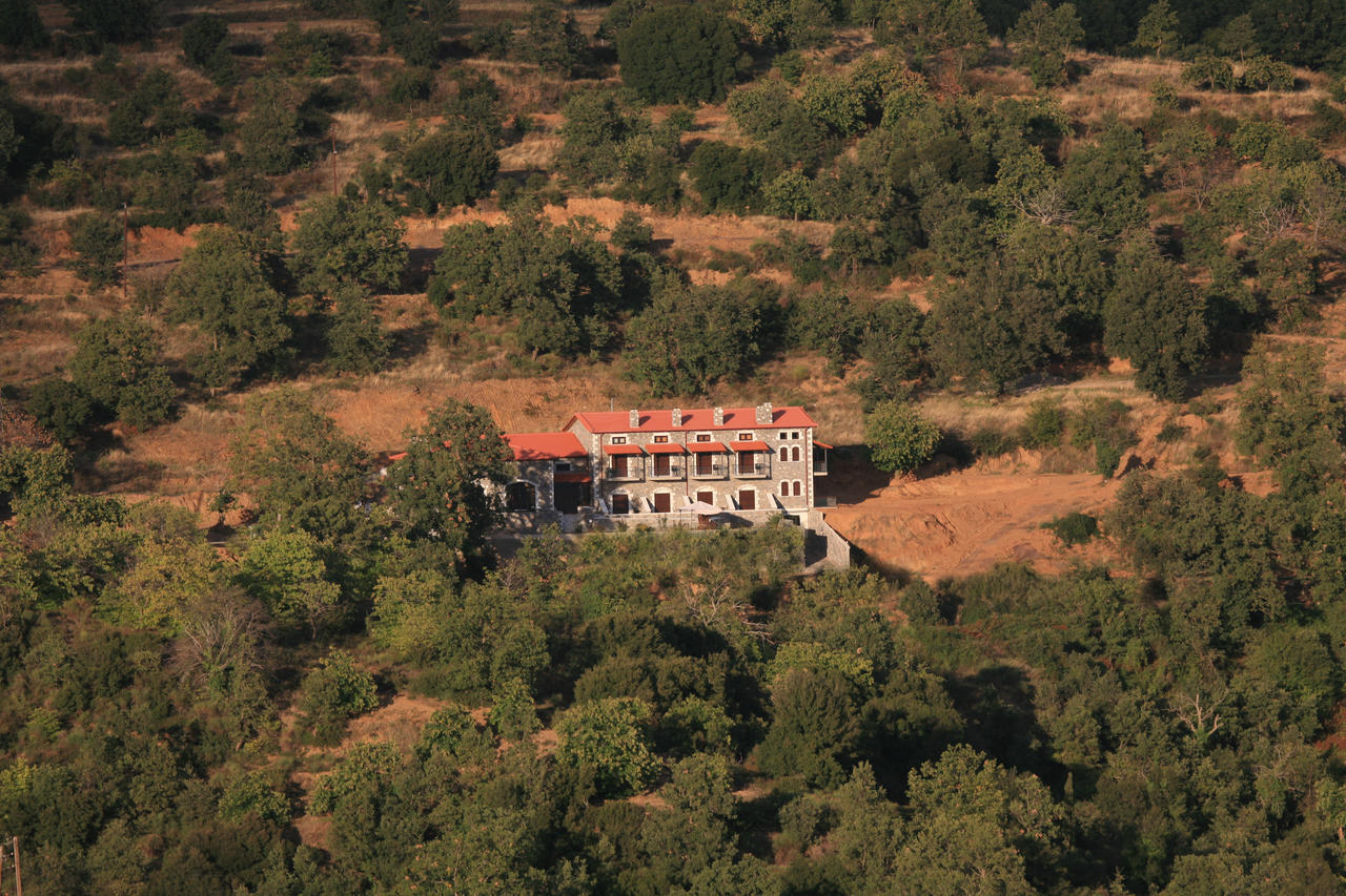 Hotel Arhontiko Parnona Karyes Exterior foto