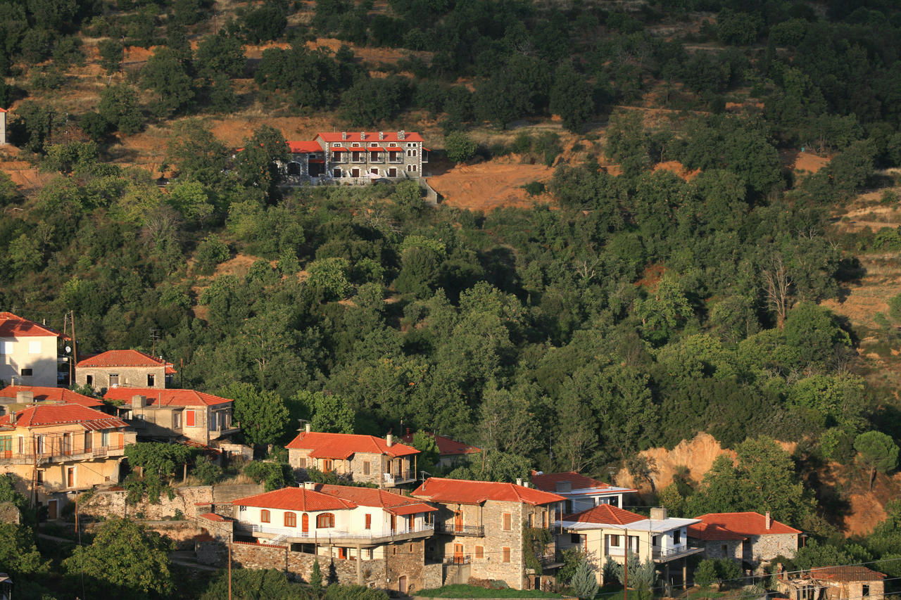 Hotel Arhontiko Parnona Karyes Exterior foto
